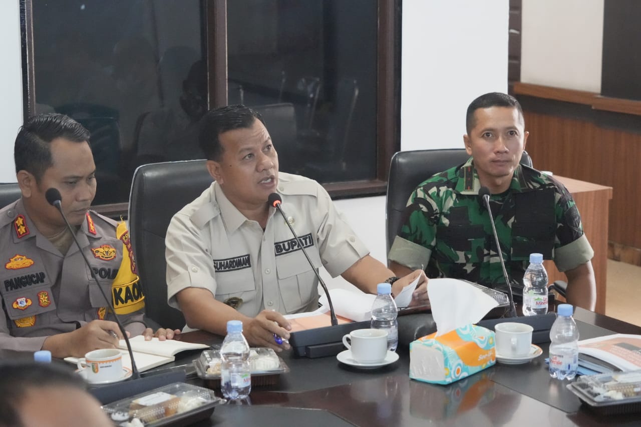 Kapolres Kuansing Hadiri Vidcon Terkait Penyelesaian dan Penanggulangan Bencana Banjir Tahun 2024 di